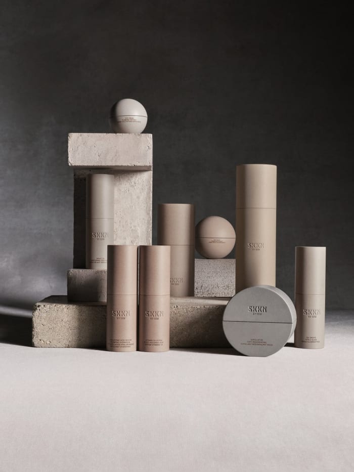 SKKN BY KIM is an efficacious nine-product skincare collection sitting at the intersection of elevated simplicity and innovative science.